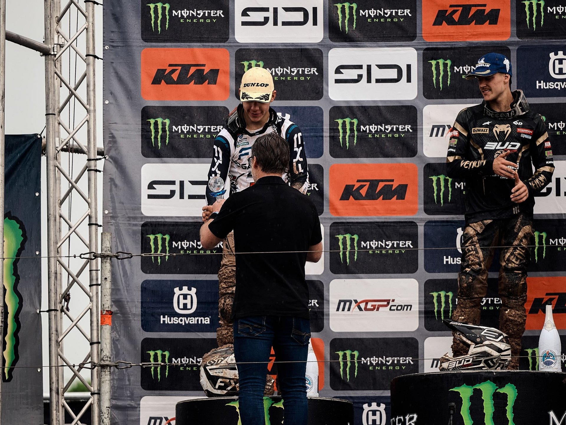 Motocross-WM begeistert Tausende Fans im Talkessel von Teutschenthal