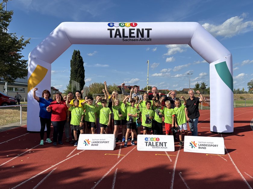 Das Bild zeigt die neue Talentgruppe Leichtathletik des SSV 90 Landsberg.