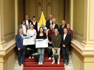 Ministerpräsident Dr. Reiner Haseloff (v.l.) ehrt die erfolgreichen Athletinnen und Athleten der World Games Ministerpräsident Dr. Reiner Haseloff (v.l.) ehrt die erfolgreichen Athletinnen und Athleten der World Games