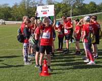 In verschiedenen Riegen zeigen 1.900 talentierte Kinder ihr sportliches Können.