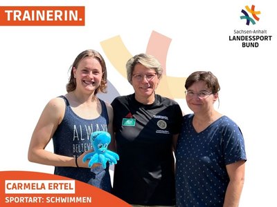 Das Bild zeigt Carmela Ertel mit Laura Riedemann und Anke Paske